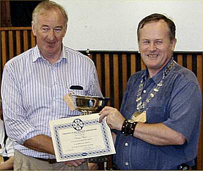 Beekeeper of the year 2006, Dennis Ryan, Photo... Jim Ryan