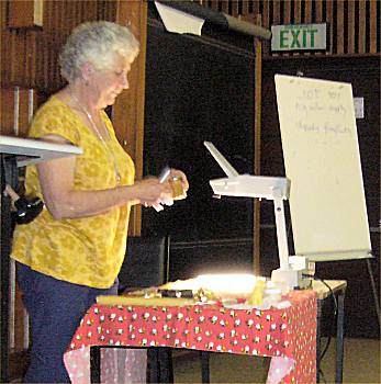 Margaret Thomas lecturing on Hive Products